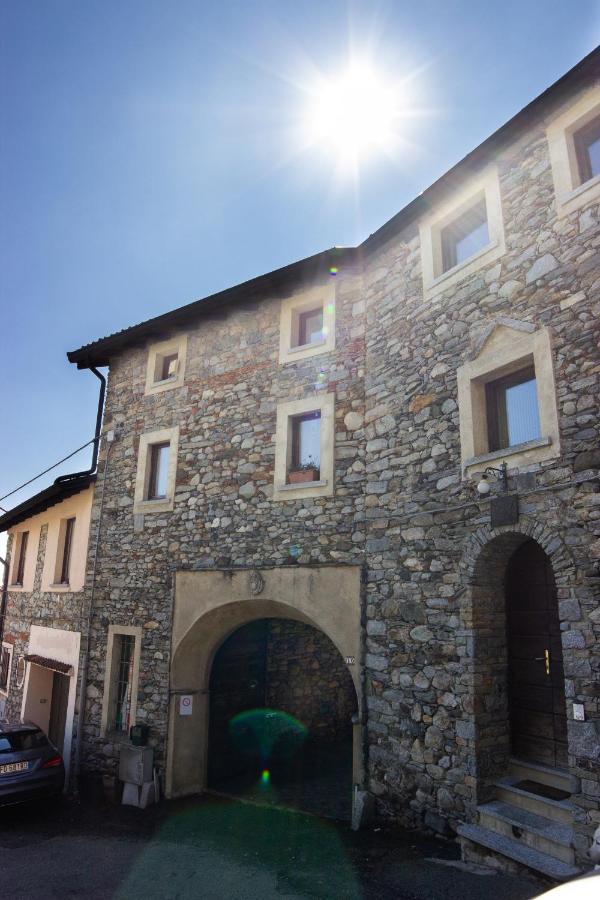 ホテル Casa Patrone Nebbiuno エクステリア 写真